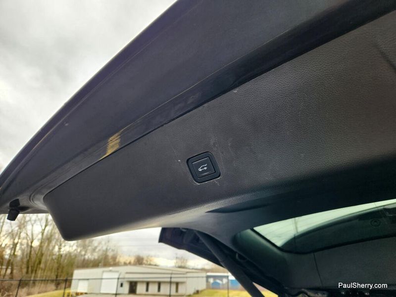 Used 2022 Chevrolet Traverse RS