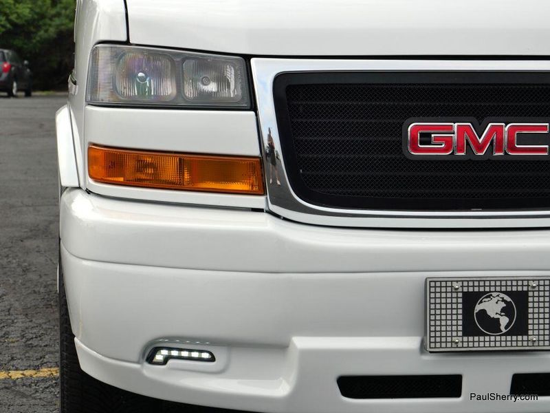 2023 GMC Savana Cargo Image 16