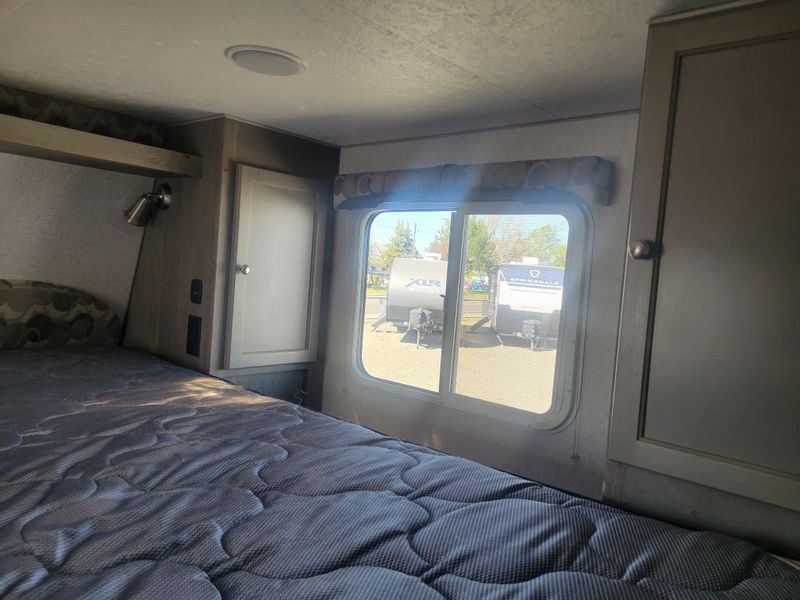 Used 2025 WOLF CREEK 890 Image 8