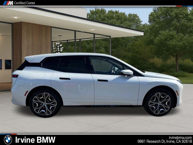 Used 2026 BMW iX xDrive60Image 7