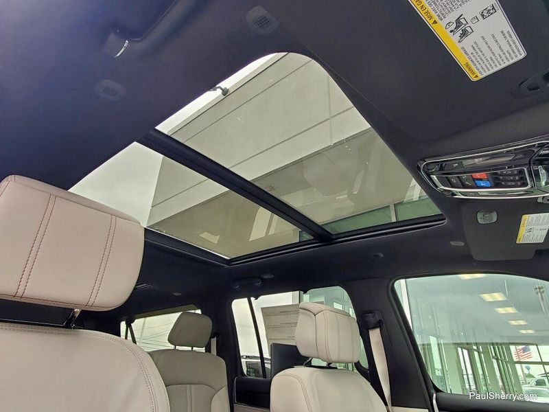 2026 Jeep Grand Wagoneer L Summit Obsidian 4x4