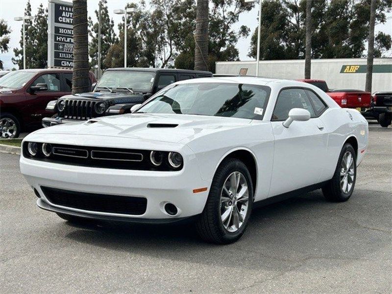 2023 Dodge Challenger Sxt AwdImage 6