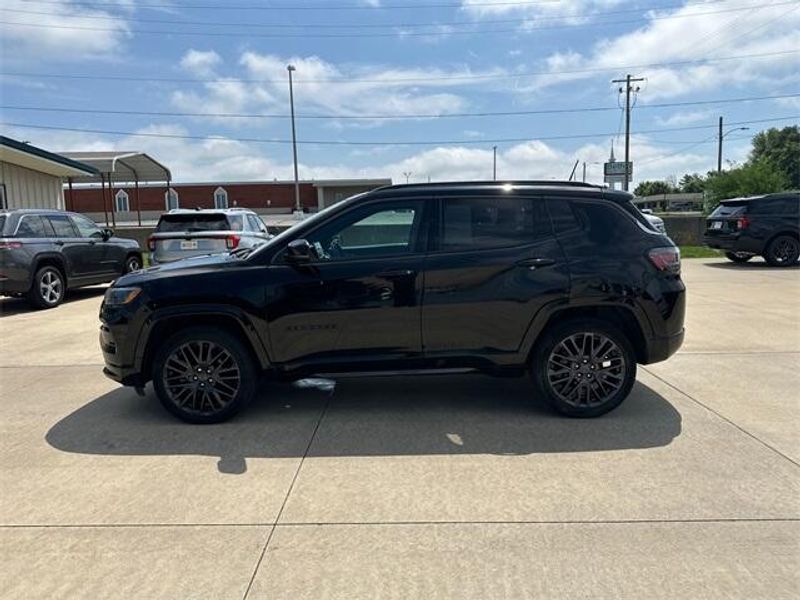 2022 Jeep Compass High Altitude photo 4