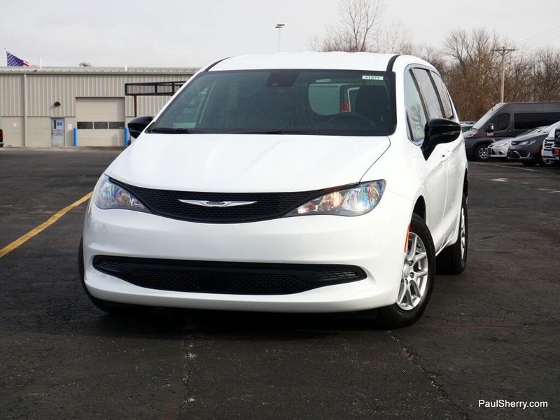 New 2026 Chrysler Voyager LX