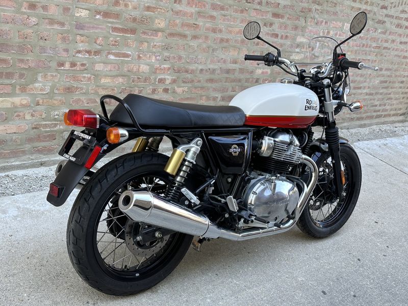 2022 Royal Enfield INT 650  Image 5