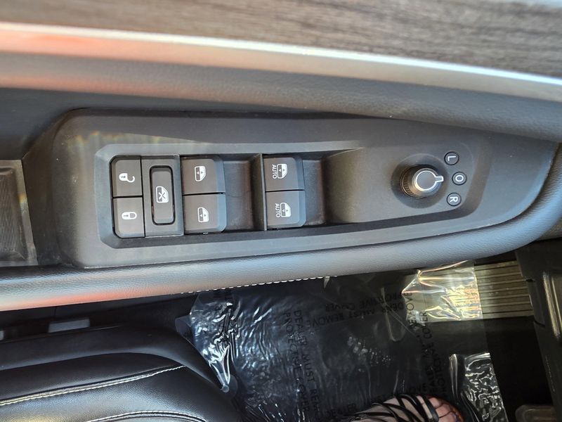 Used 2022 Jeep Grand Cherokee L LimitedImage 21