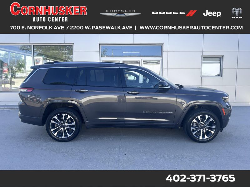 2023 Jeep Grand Cherokee L OverlandImage 1