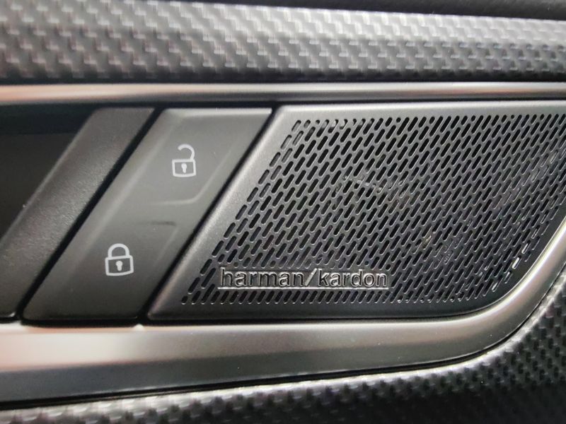 Used 2025 Volkswagen Atlas Cross Sport SEL Premium R-Line AWDImage 8