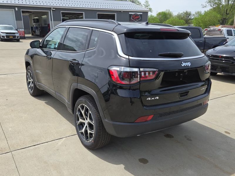 2024 Jeep Compass Limited 4x4Image 13