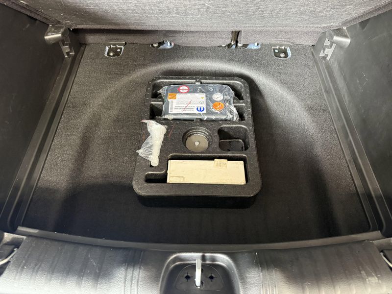 Used 2024 Jeep Compass LimitedImage 7