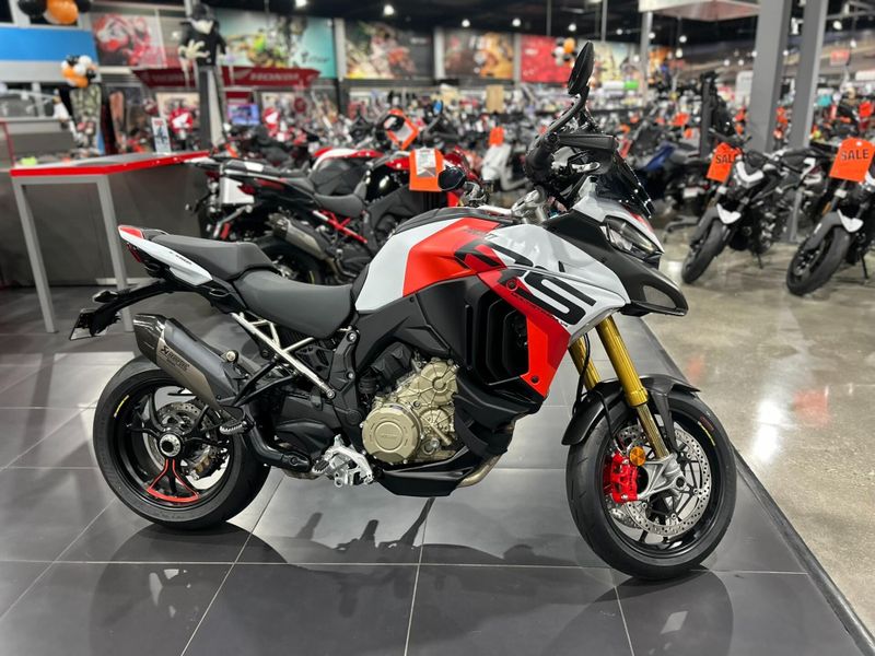New 2025 Ducati MULTISTRADA V4 RS Image 15