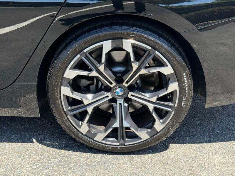 Used 2025 BMW 3 Series 330iImage 14