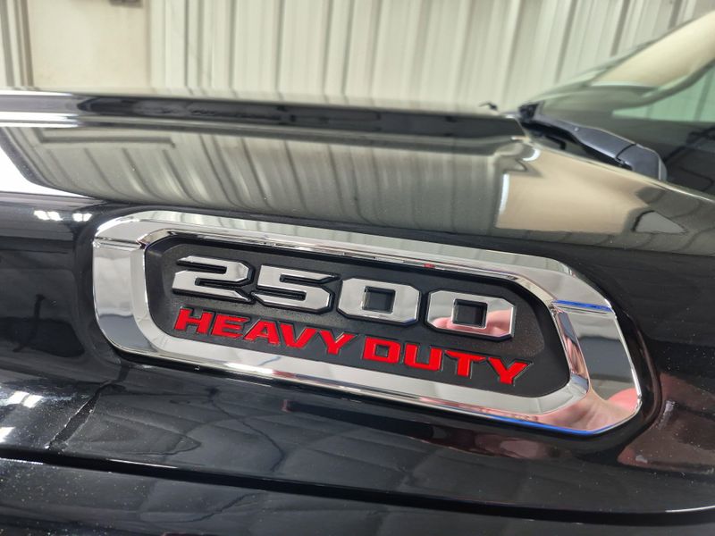 2021 RAM 2500 LaramieImage 26