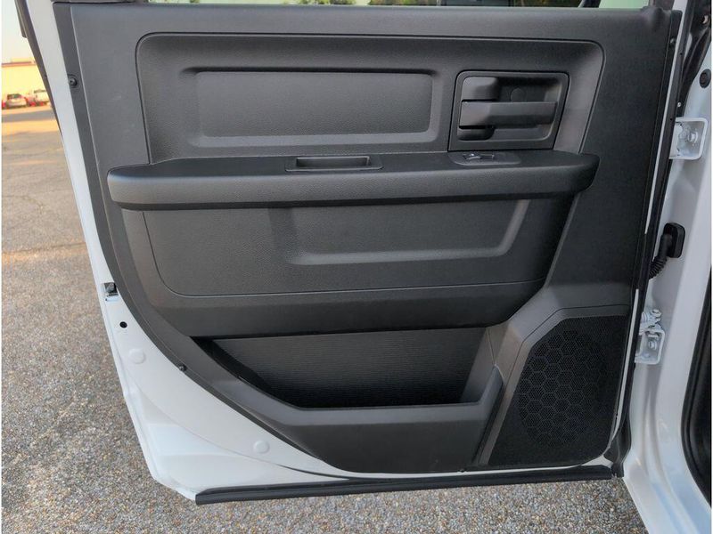 New 2026 RAM 3500 Tradesman Crew Cab Chassis 4x2 60