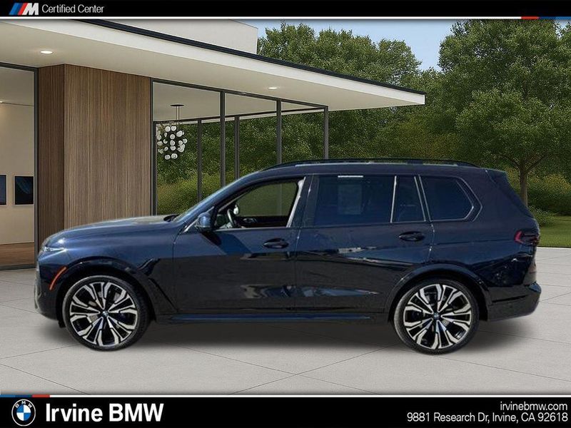 Used 2023 BMW X7 xDrive40iImage 13