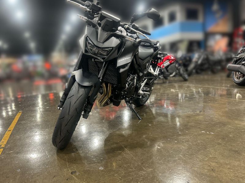 New 2025 Honda CB750 HORNET Image 20