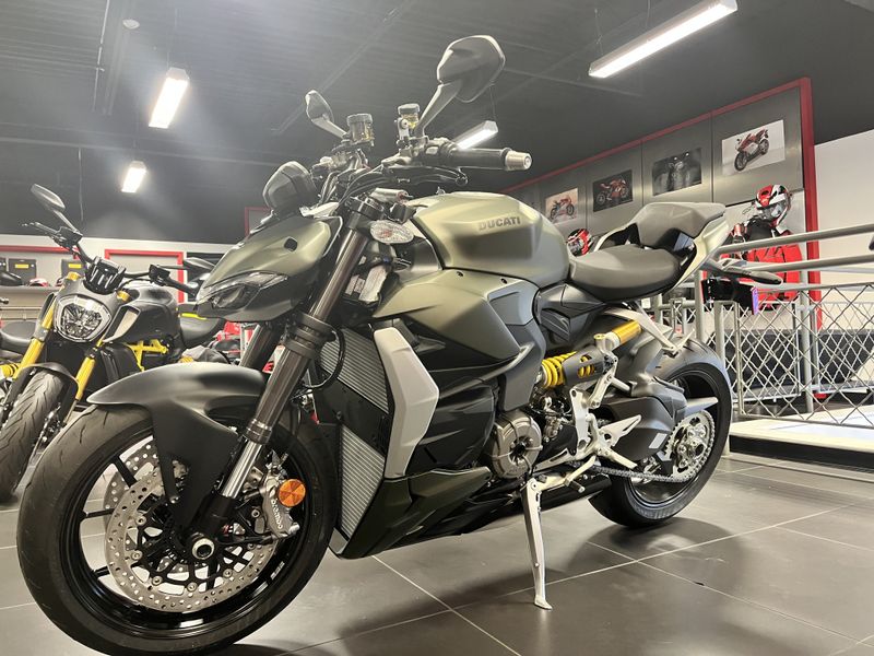 2024 Ducati STREETFIGHTER V2  in a STORM GREEN exterior color. Cross Country Cycle 201-288-0900 crosscountrycycle.net 