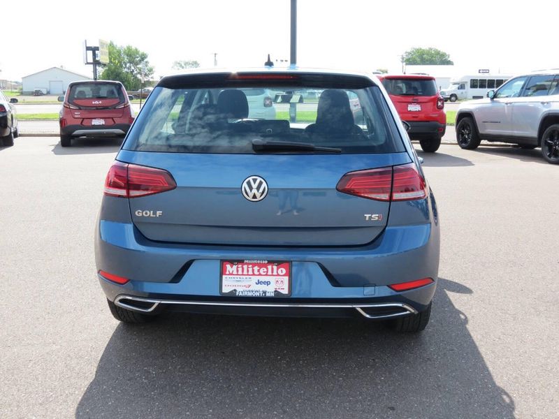 2018 Volkswagen Golf TSI S 4dr Hatchback 6AImage 3