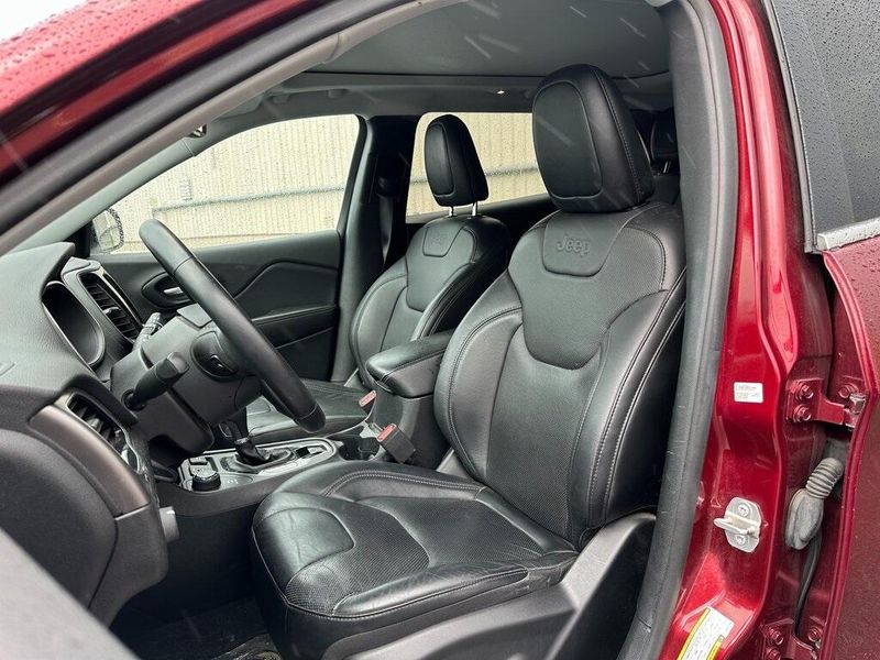 2019 Jeep Cherokee LimitedImage 19