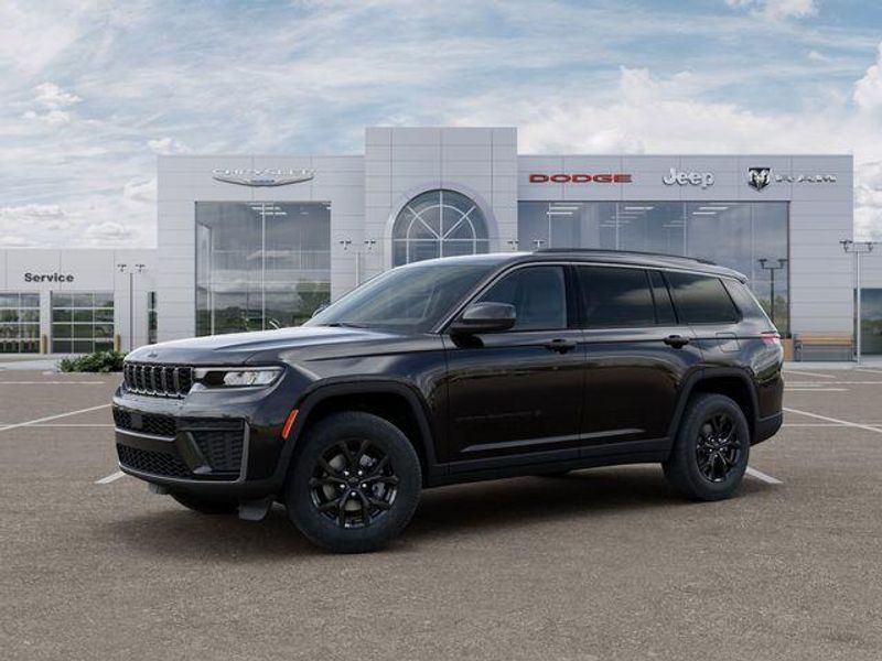 New 2026 Jeep Grand Cherokee L Laredo Altitude 4x4Image 2