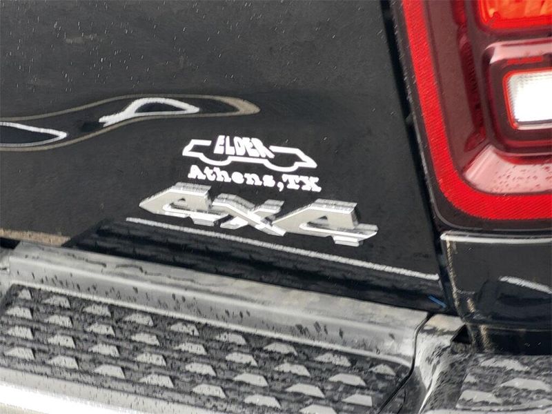 2025 RAM 2500 Tradesman Crew Cab 4x4 8