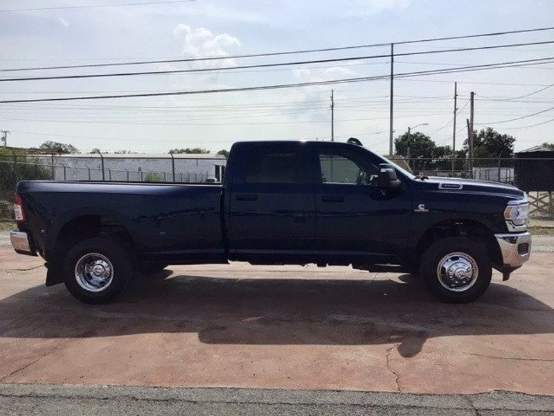 2024 RAM 3500 Tradesman Crew Cab 4x4 8