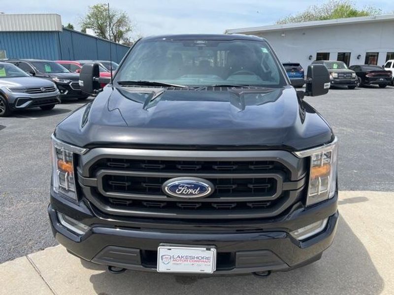 2022 Ford F-150 XLTImage 2