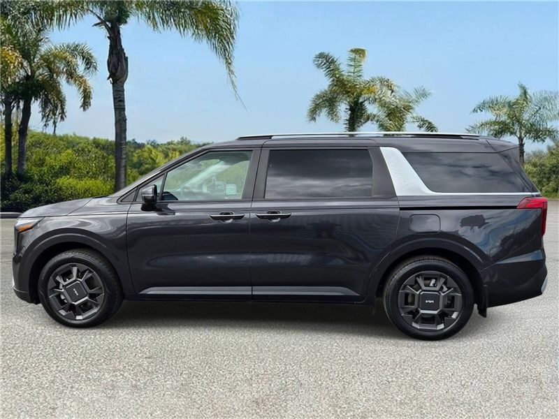 Used 2026 Kia Carnival MPV Hybrid EX FWD