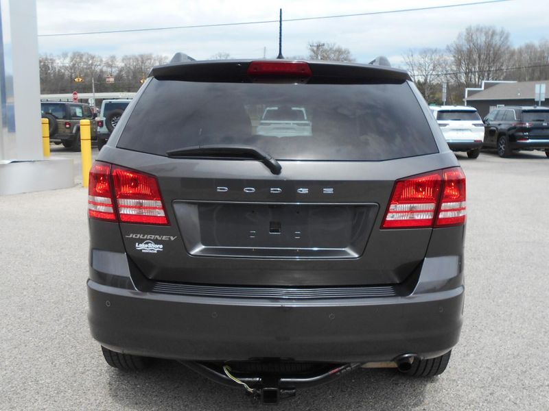 2020 Dodge Journey SEImage 29