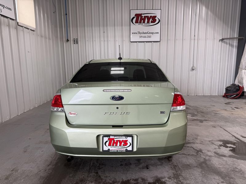 Used 2008 Ford Focus Image 4