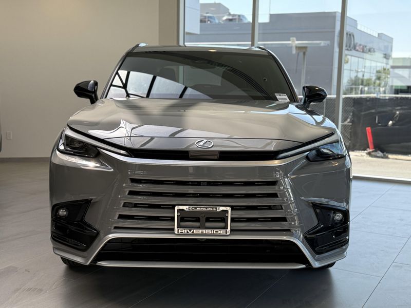 2025 LEXUS TX 500 500h F SPORT PremiumImage 6