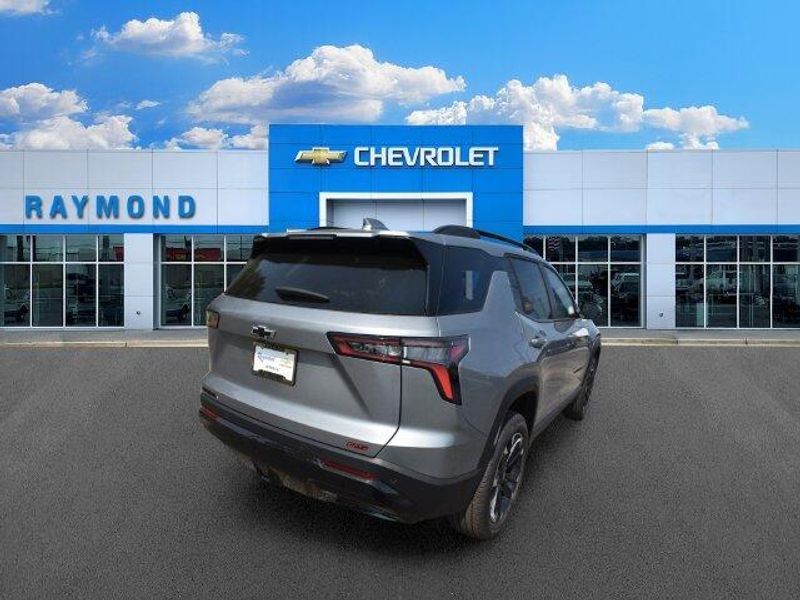 New 2027 Chevrolet Equinox RSImage 4