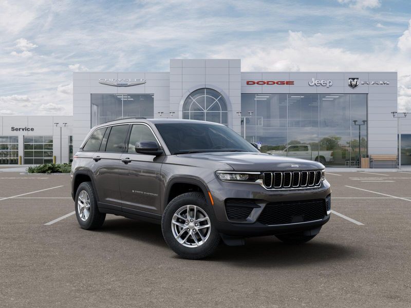 New 2025 Jeep Grand Cherokee Laredo X 4x4Image 19