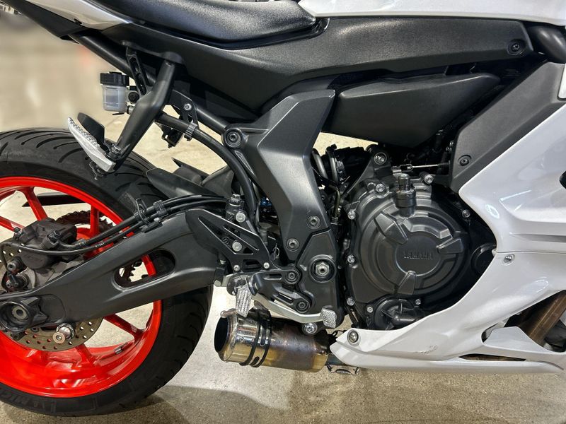 2023 Yamaha YZF-R7 Image 18