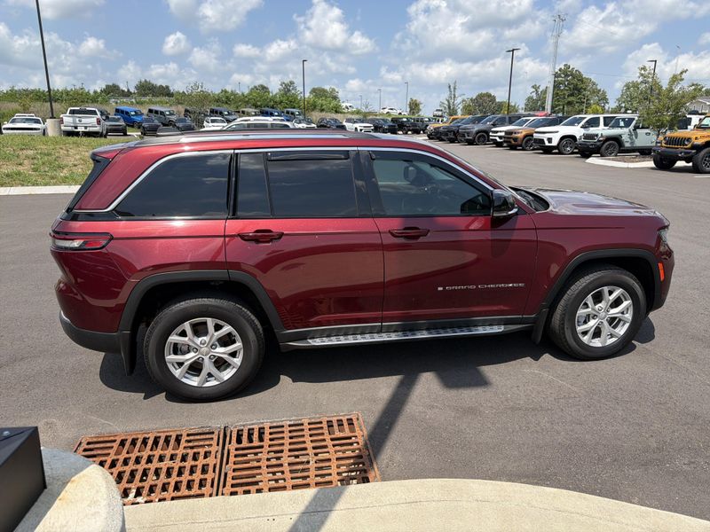 Used 2023 Jeep Grand Cherokee LimitedImage 10
