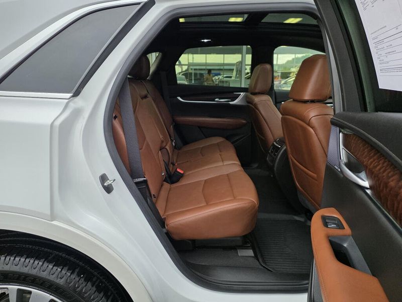 Used 2023 Cadillac XT5 AWD Premium Luxury