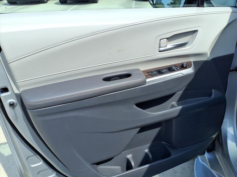 Used 2024 Toyota Sienna XLEImage 25