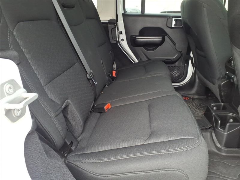 Used 2021 Jeep Wrangler Unlimited Sport SImage 12