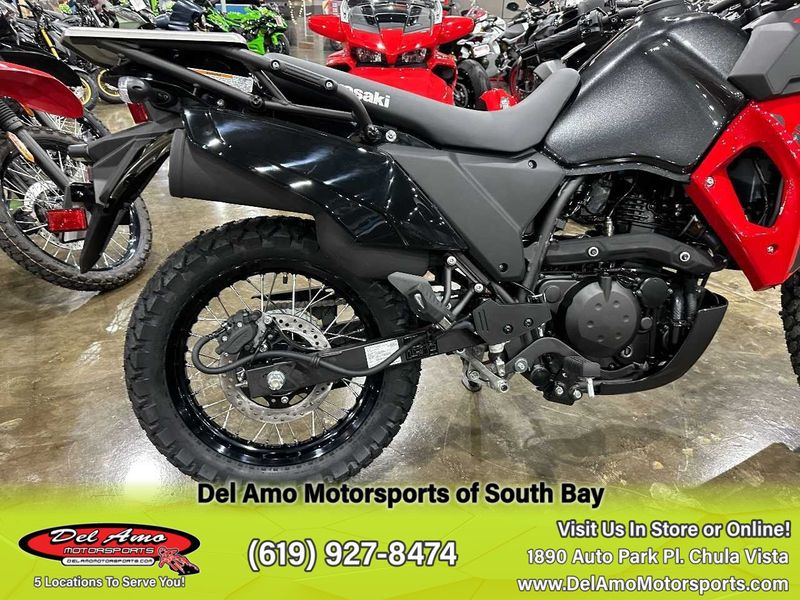 2024 Kawasaki KL650GRFNL-RD1  in a FIRECRACKER RED/METALLIC CARBON GRAY exterior color. Del Amo Motorsports of South Bay (619) 547-1937 delamomotorsports.com 