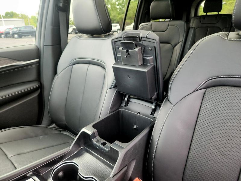 New 2027 Jeep Grand Cherokee Limited Reserve