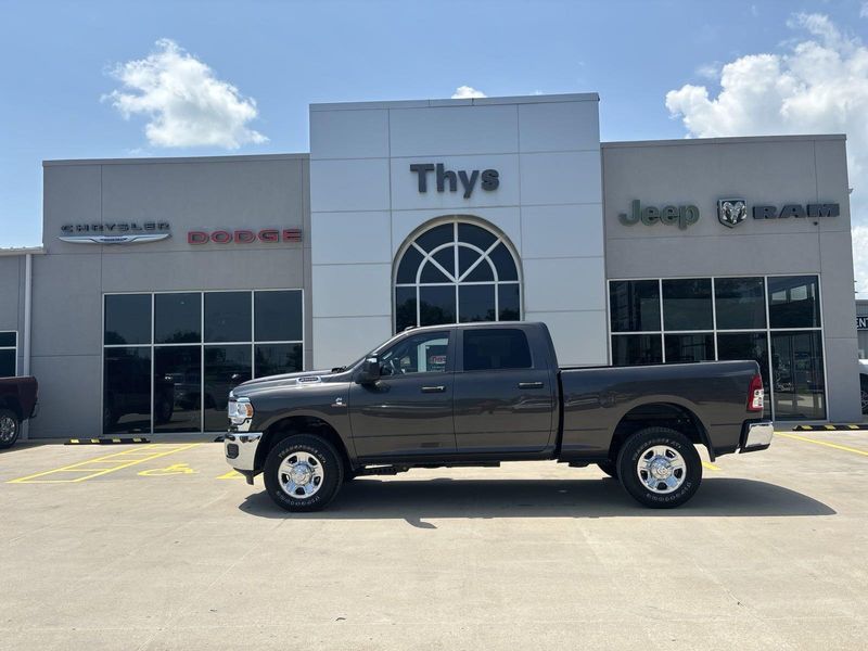 2024 RAM 2500 Tradesman Crew Cab 4x4 6