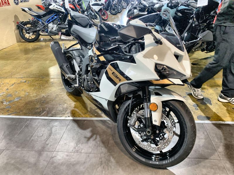 New 2026 Kawasaki NINJA ZX-6R ABS Image 15