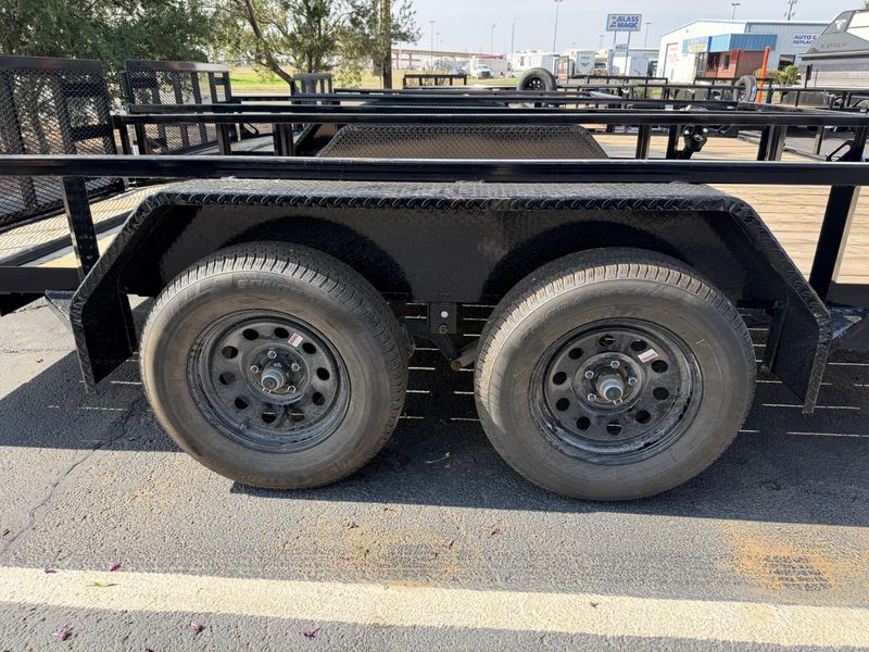 NEW 2026 LOAD TRAIL 77 X 16 TANDEM AXEL UTILITY TRLR Image 8