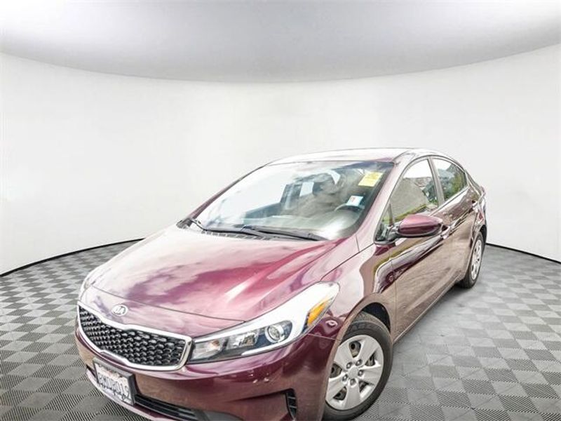 Used 2018 Kia Forte LXImage 5