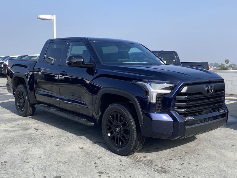 2025 Toyota Tundra LimitedImage 2