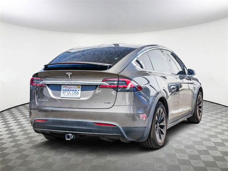 2016 Tesla Model X 60DImage 8