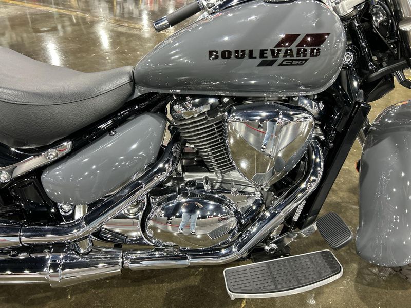 2025 Suzuki BOULEVARD C50  in a GRAY exterior color. Del Amo Motorsports of Redondo Beach (424) 390-7811 delamomotorsports.com 