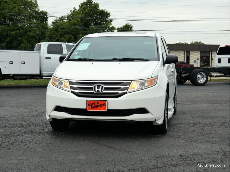2013 Honda Odyssey EX-L photo 14