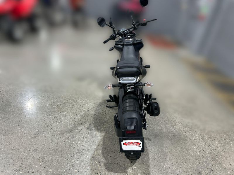 Used 2023 Husqvarna SVARTPILEN 401 Image 16