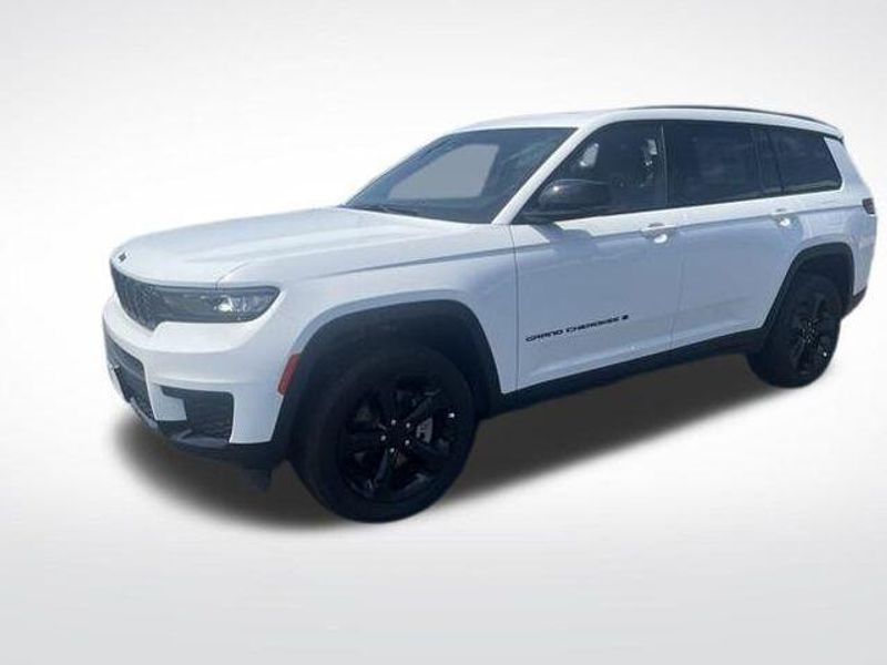 2025 Jeep Grand Cherokee Altitude X2025 Jeep Grand Cherokee L Altitude X 4x4